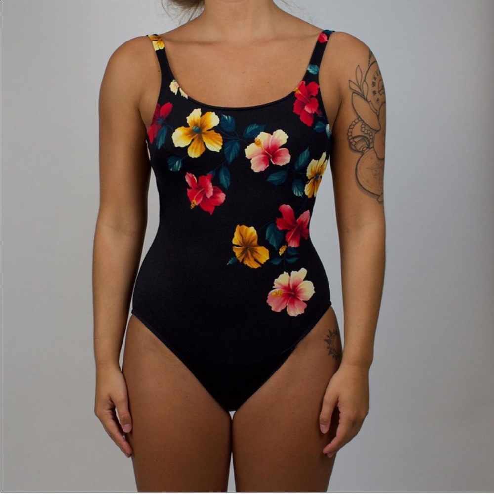 Vintage one piece floral bathing suite w/ bralette